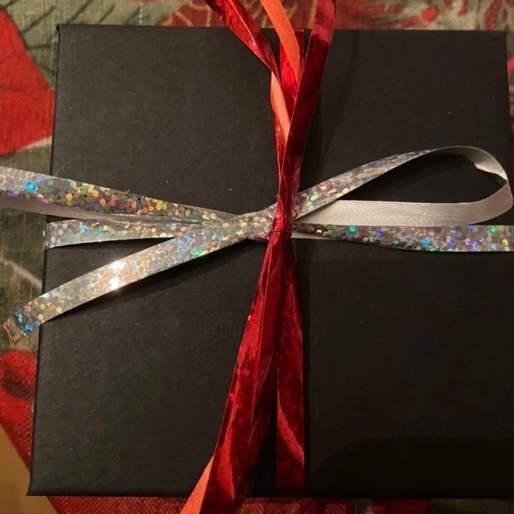 Mama Necklace - Picture 10 of 11